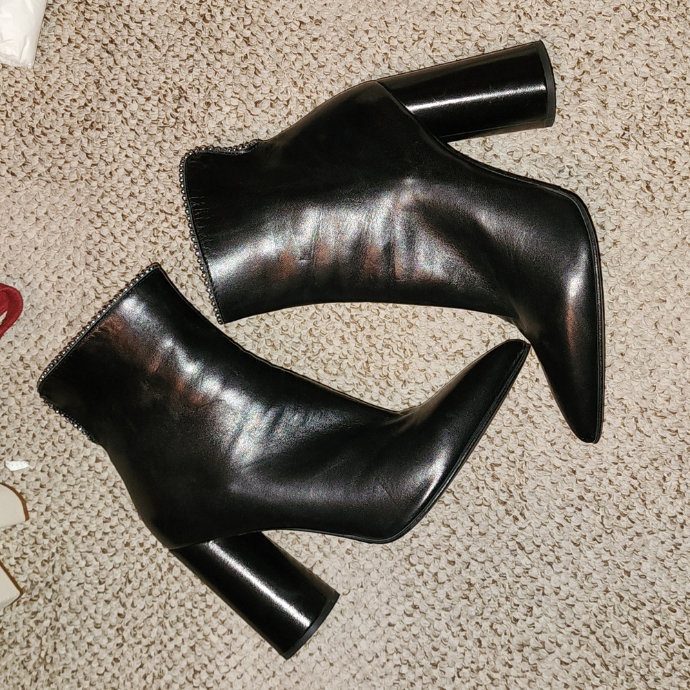 MADE IN ITALY MA&LO BLACK REAL LEATHER STUD TRIM BOOTIES EUC SIZE 40 - Picture 10 of 13
